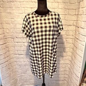 NWT "A FINE LINE" TUNIC